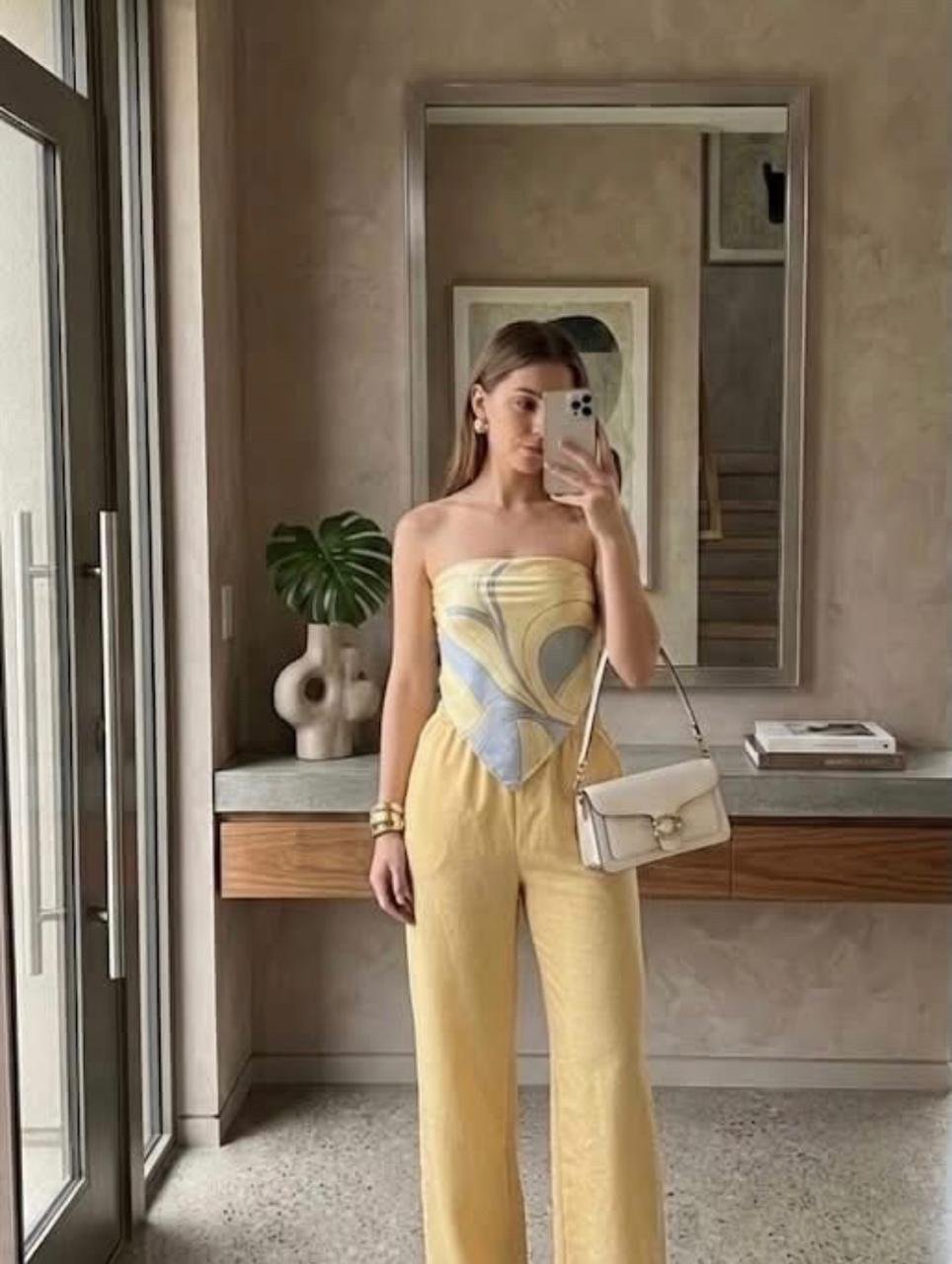 Pantalon large jaune Made in Italie 💛✨ 