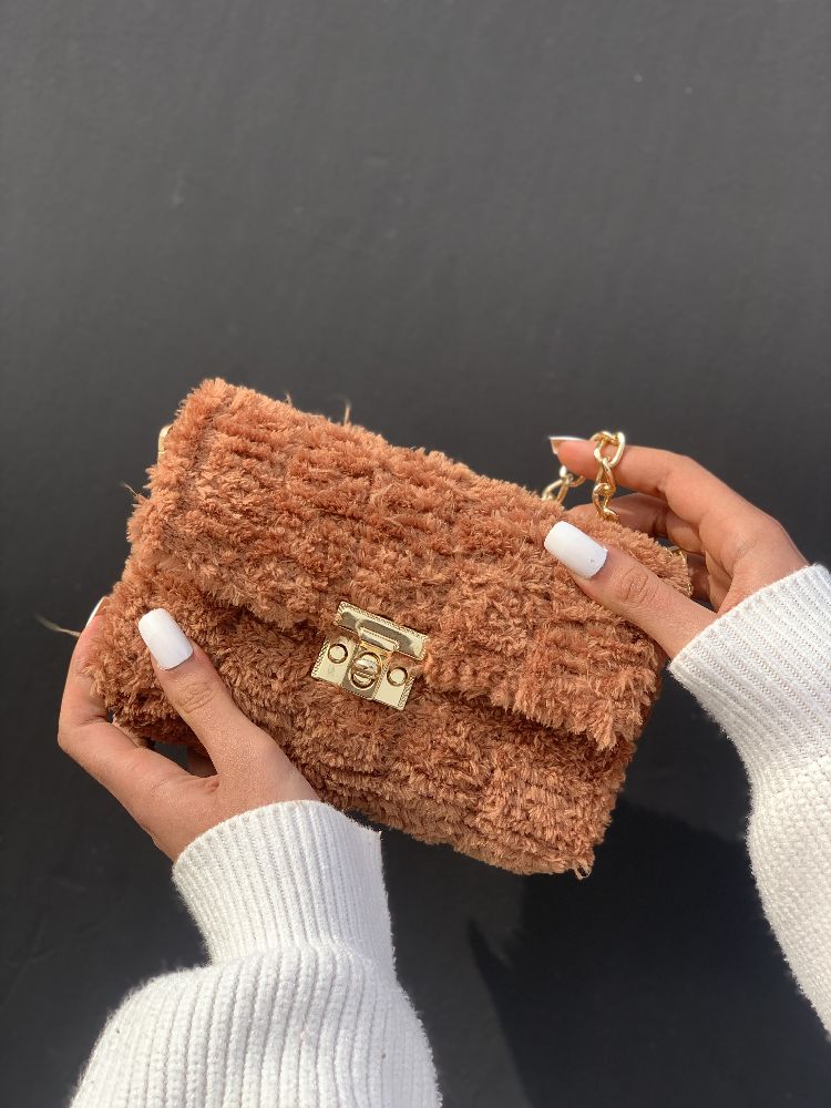 Sac fourrure camel (en stock) 