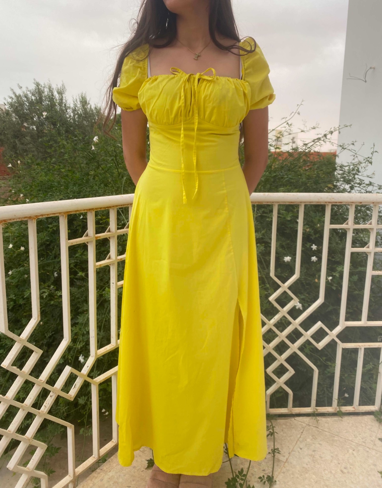 Robe jaune avec fonte taille S et M 