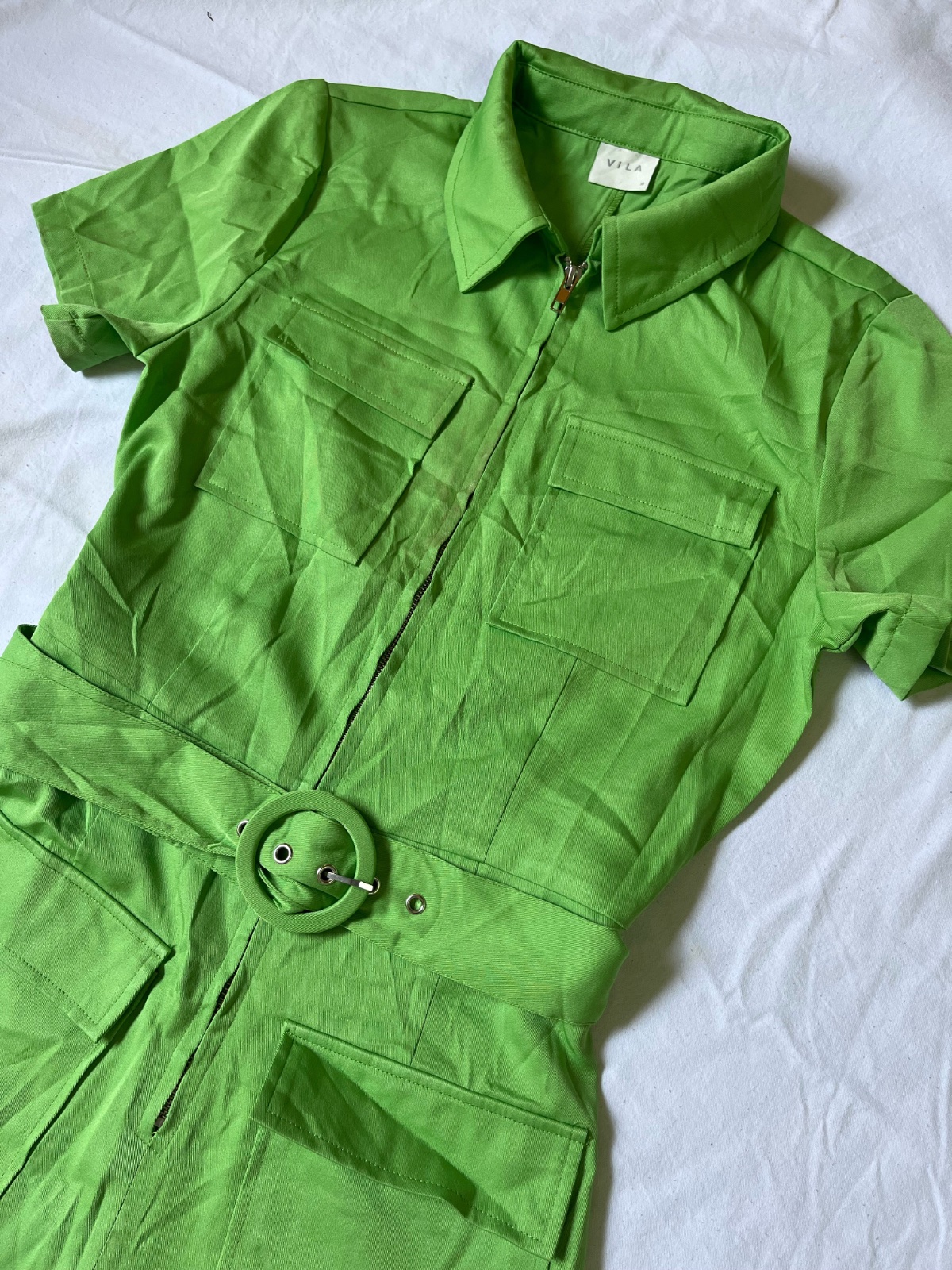 Combinaison verte taille 38 