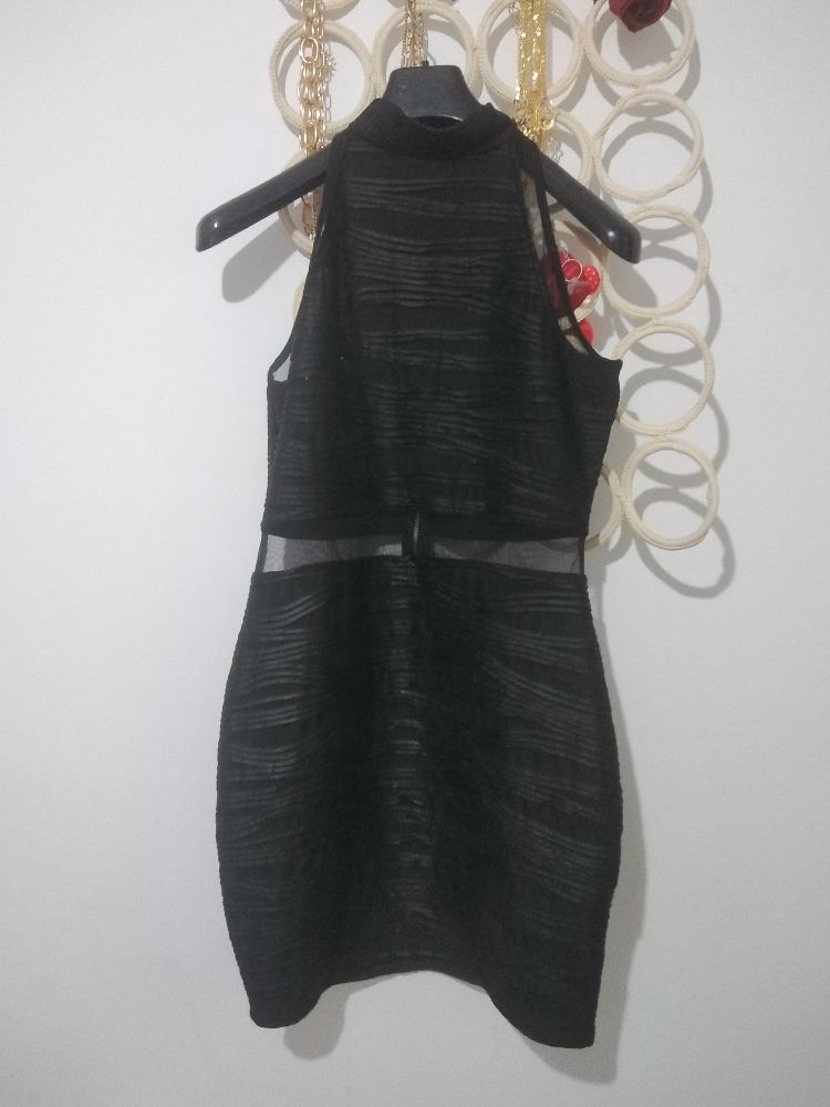 Robe noir 