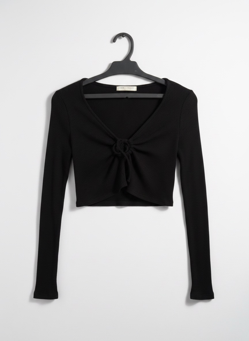 Un pull noir 