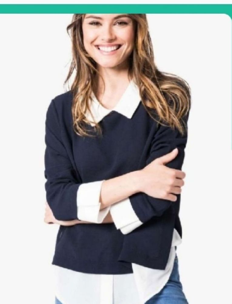 Pull bleu avec col chemise 