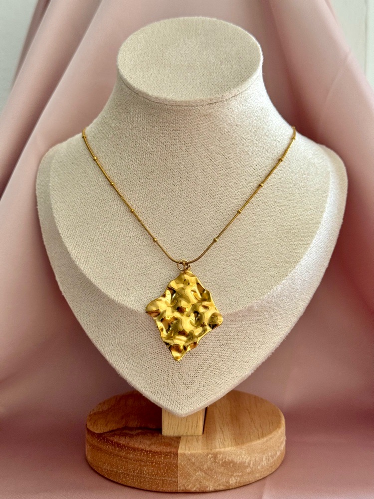 ✨ Collier doré – Acier inoxydable (Tendance 2026) ✨