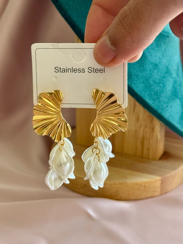 ✨ Boucles d’oreilles dorées – Acier inoxydable (Tendance 2026) ✨