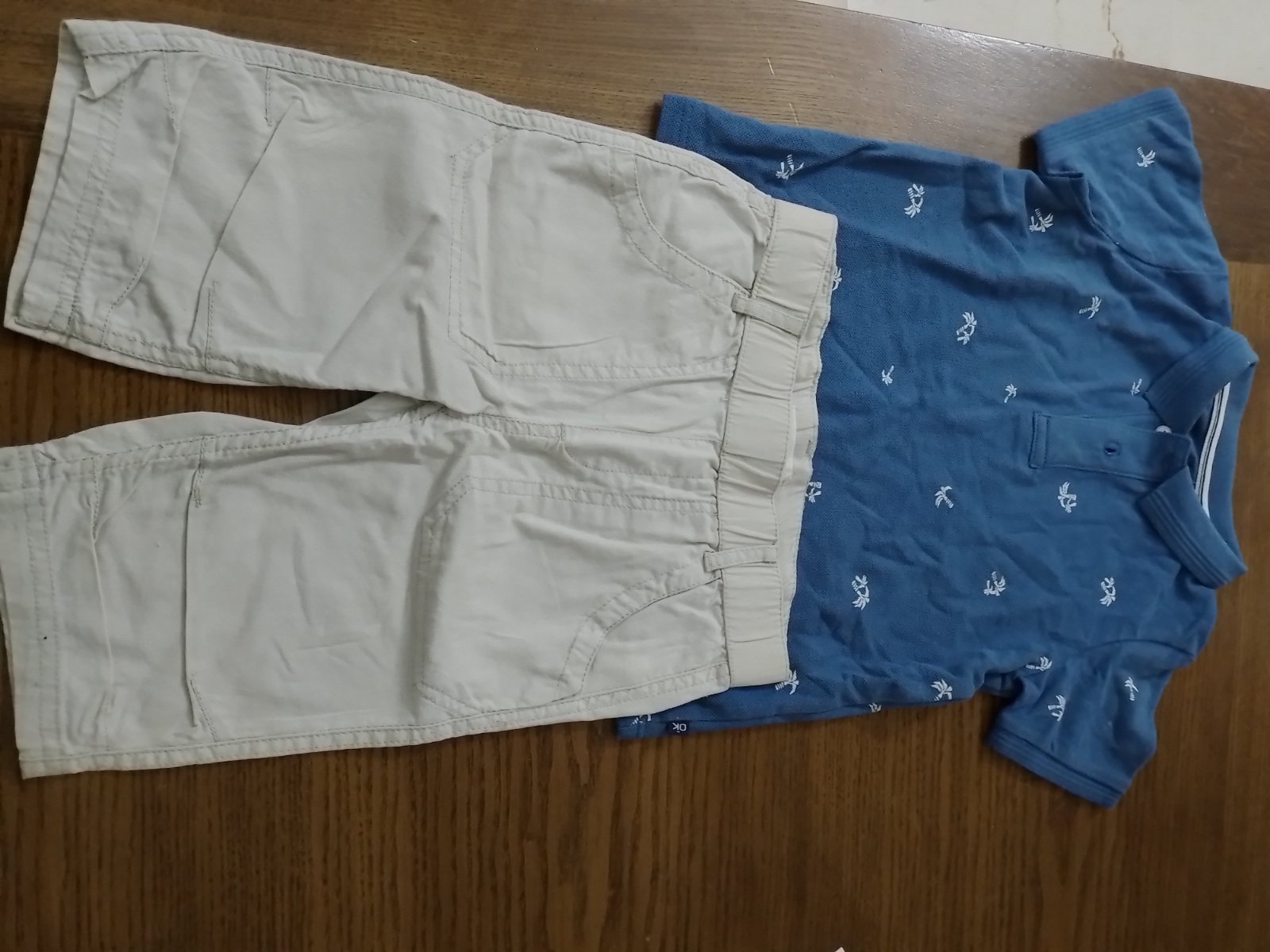 Deux short et un pull, taille 5 an