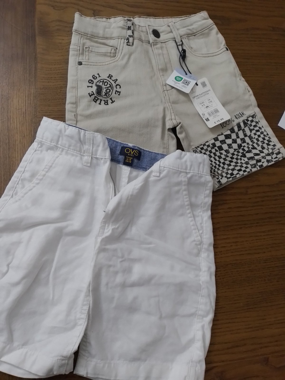 2 shorts 4-5 ans