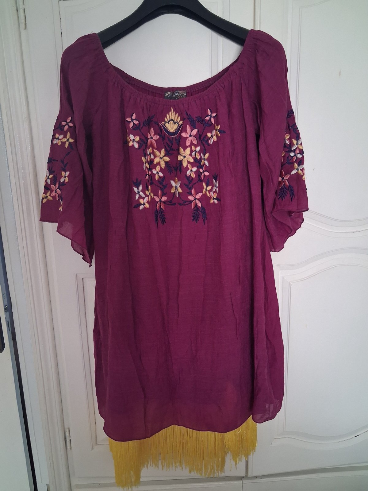 Robe avec frange taille 38 40