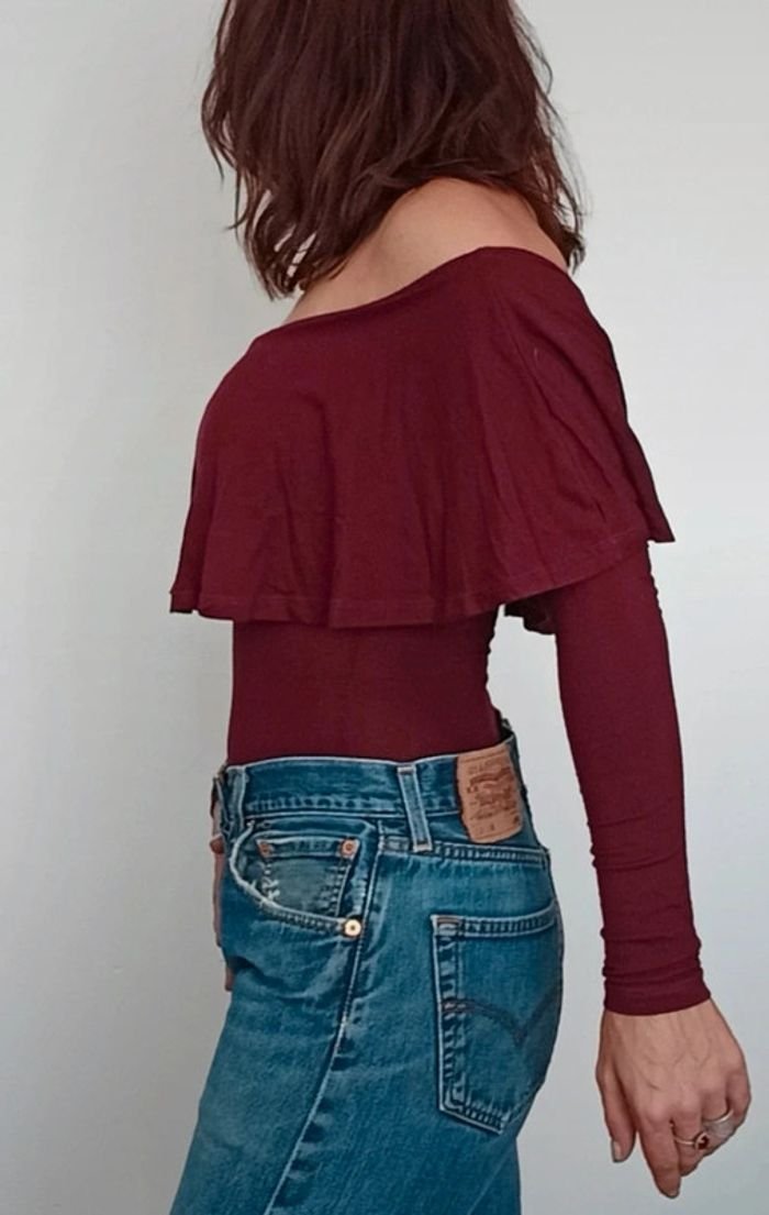 Pull bershka taille m en bon etat