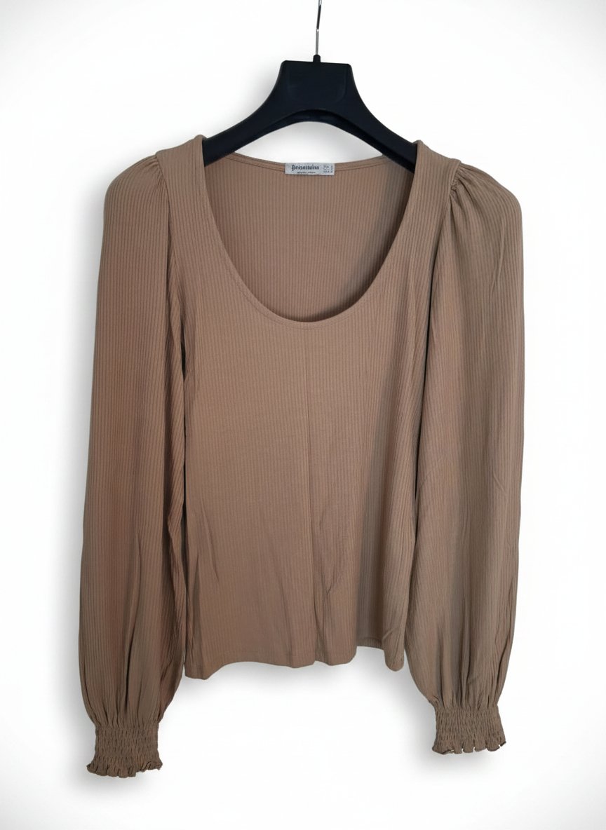 Lots de 2 pull stradivarius neuf sans etiquette 