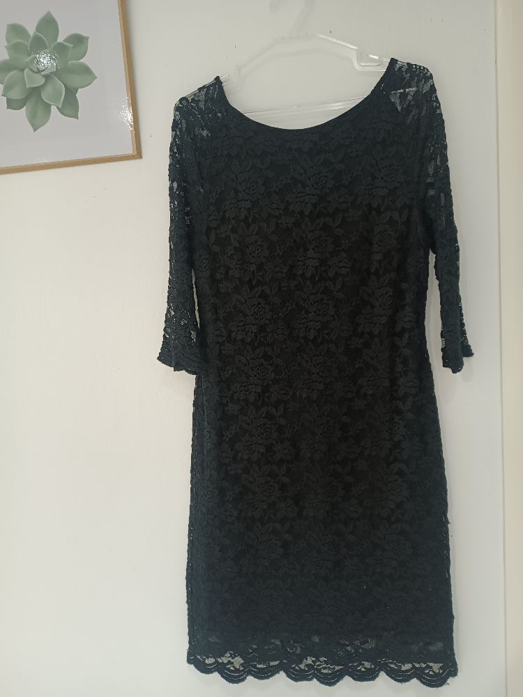 Robe soirée noir taille 42 tlabes 40