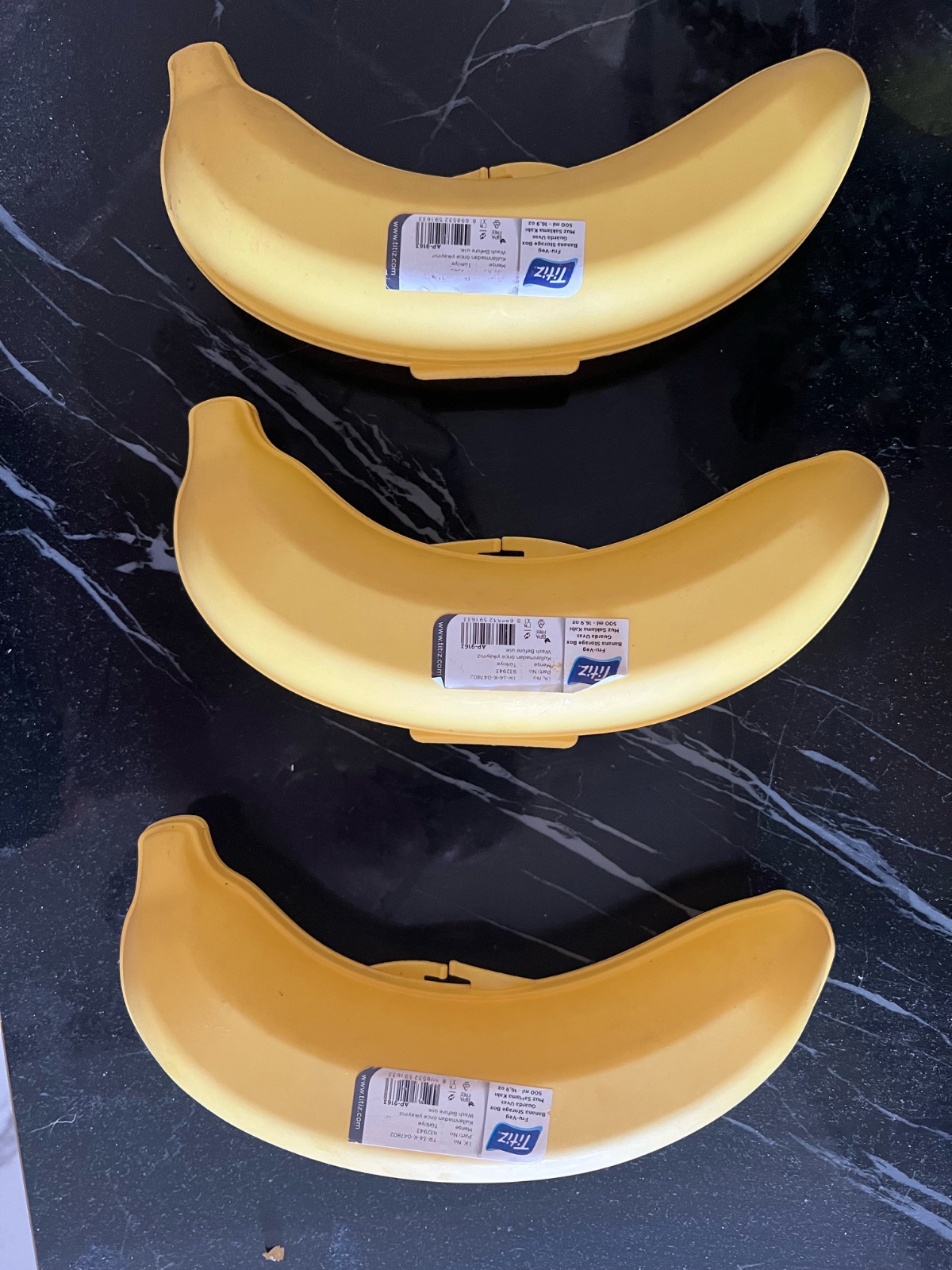 3 portes bananes de très bonne qualité