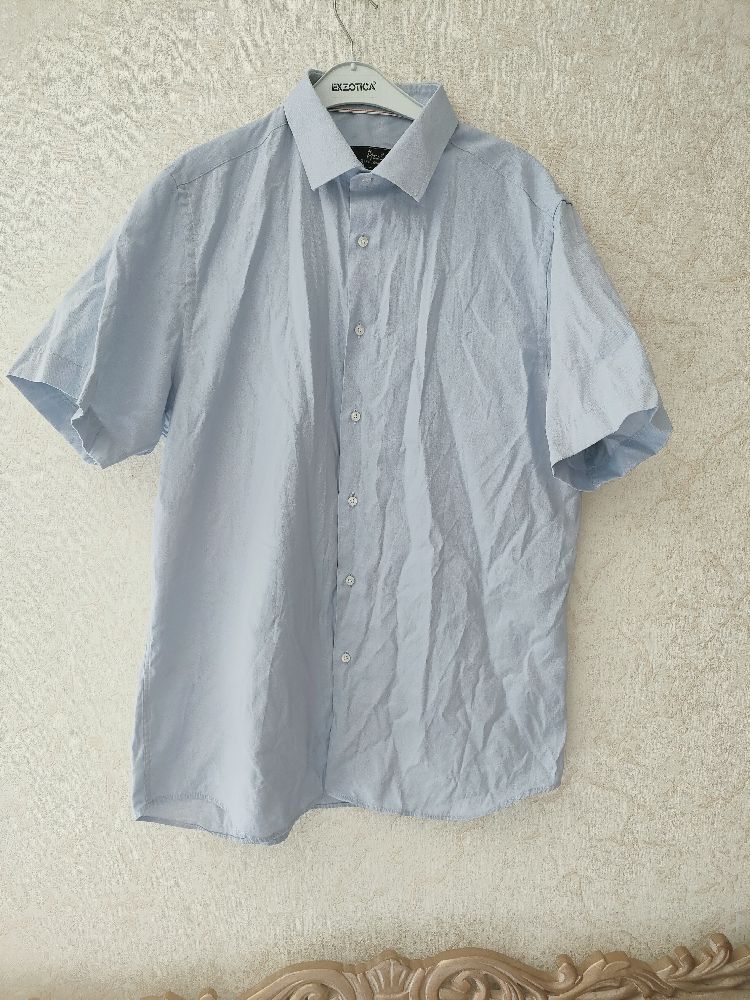 Chemise XL acheté de Heni collection 