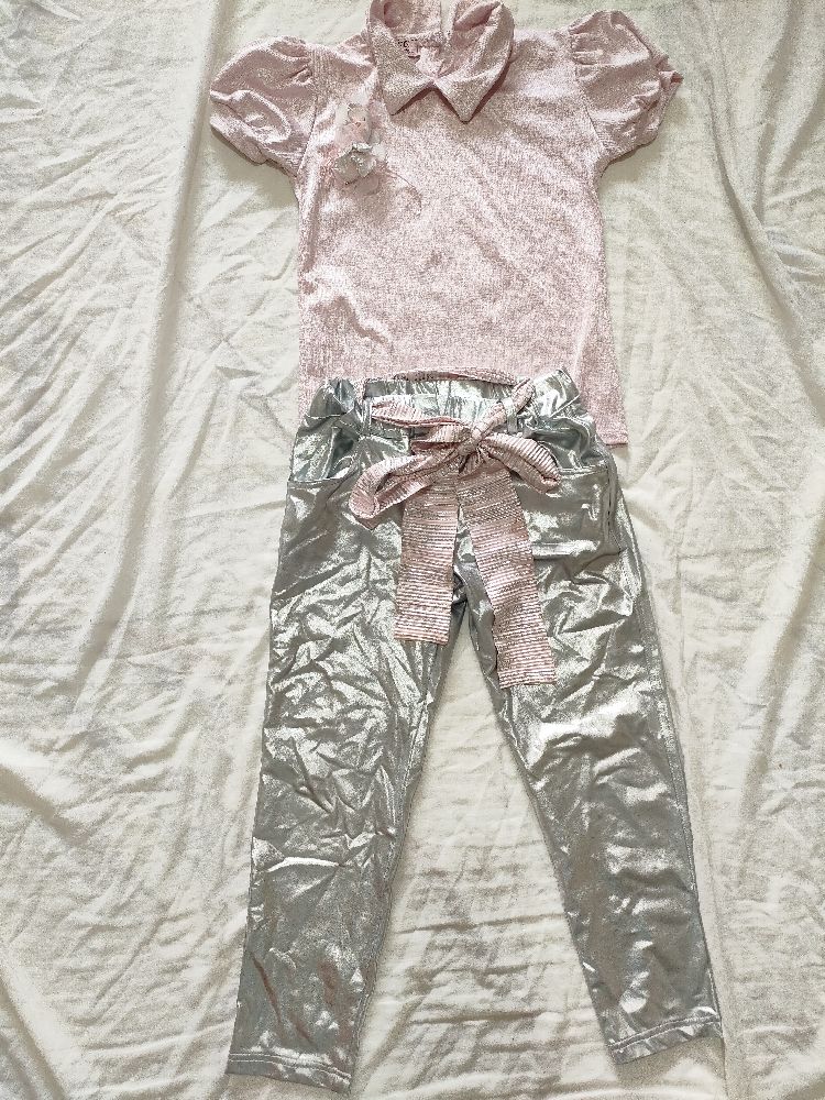 Tenue fillette bon état 