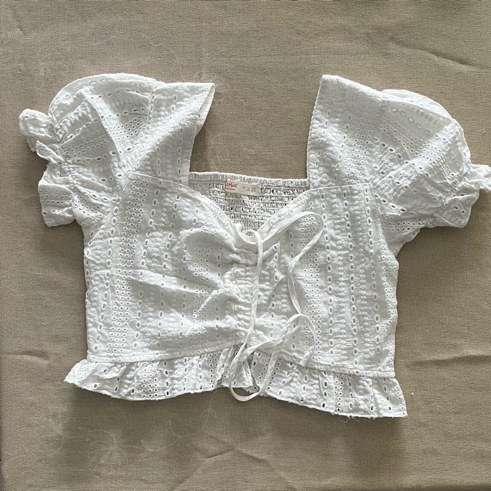 top blanc broderie anglaise