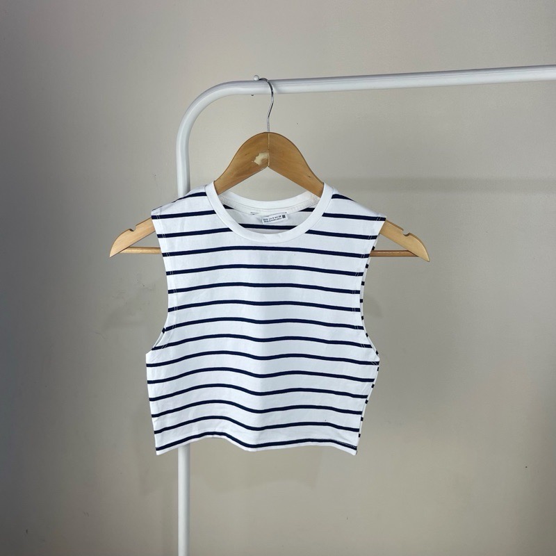 Top blanc à rayures ( Zara)