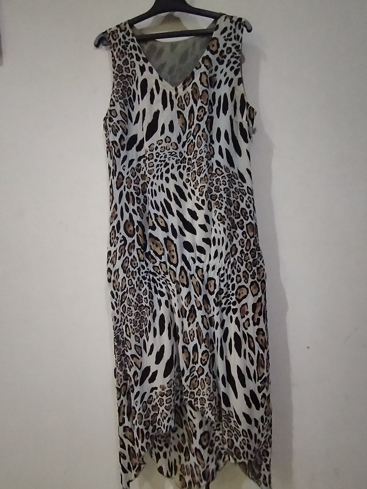 Très jolie robe tigre
