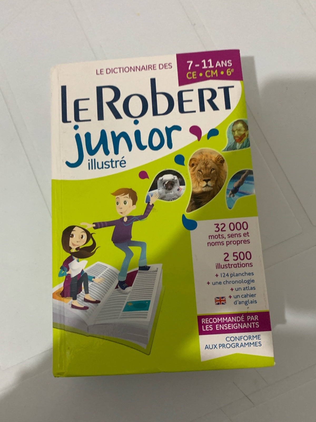 Dictionnaire le robert junior illustré