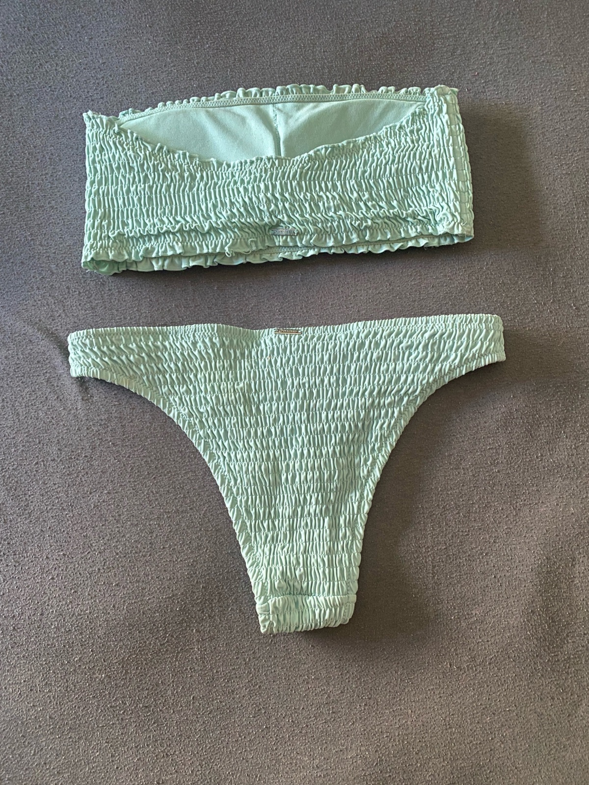 Deux pieces 