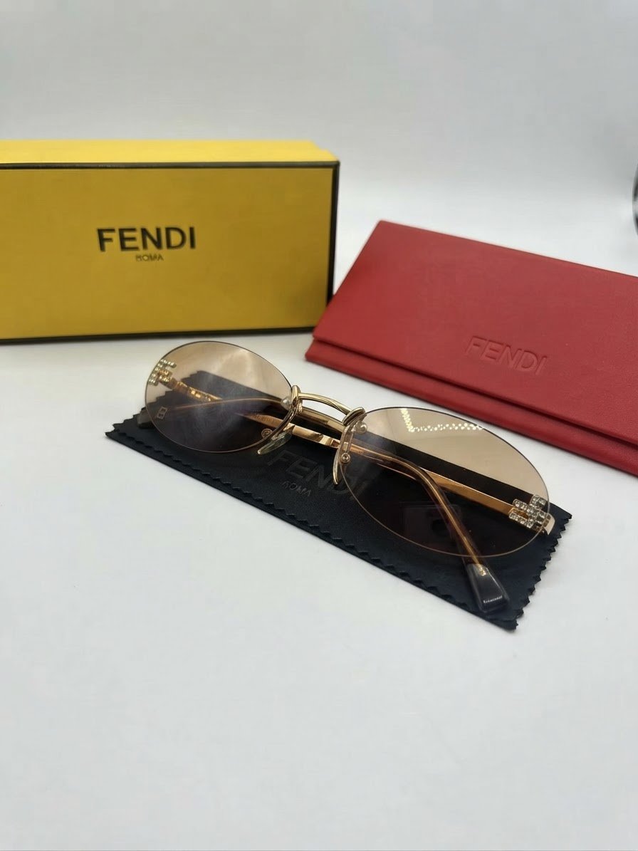 Lunettes FENDI pour femmes 