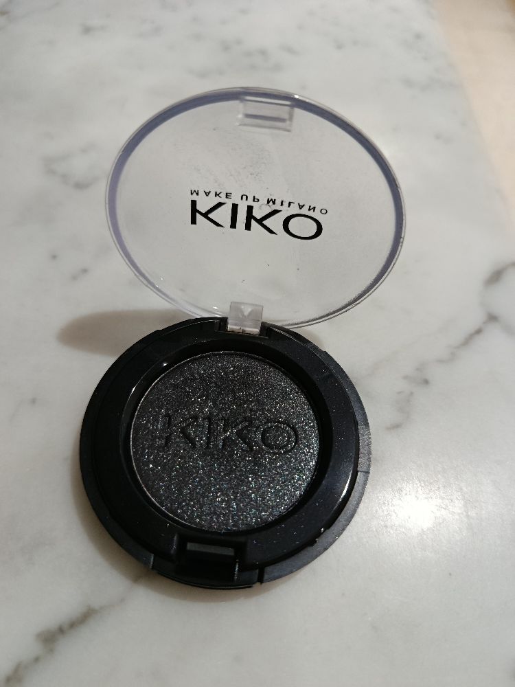 Fard à paupiere noir Kiko