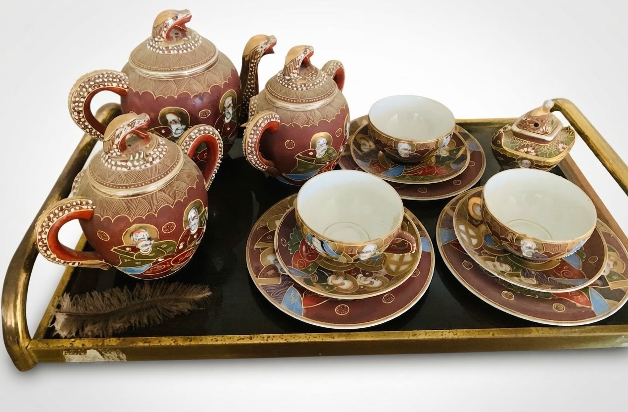 Service chinois authentique et des grand pot chinois