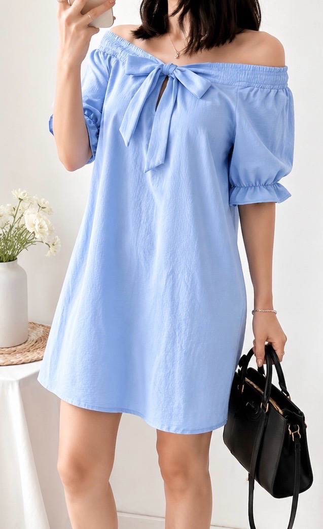 Robe Bleu Ciel Épaules Dénudées 💙