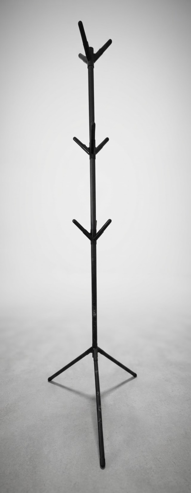 Porte-manteau noir à design moderne 🖤 (Uniquement pour des choses légères)