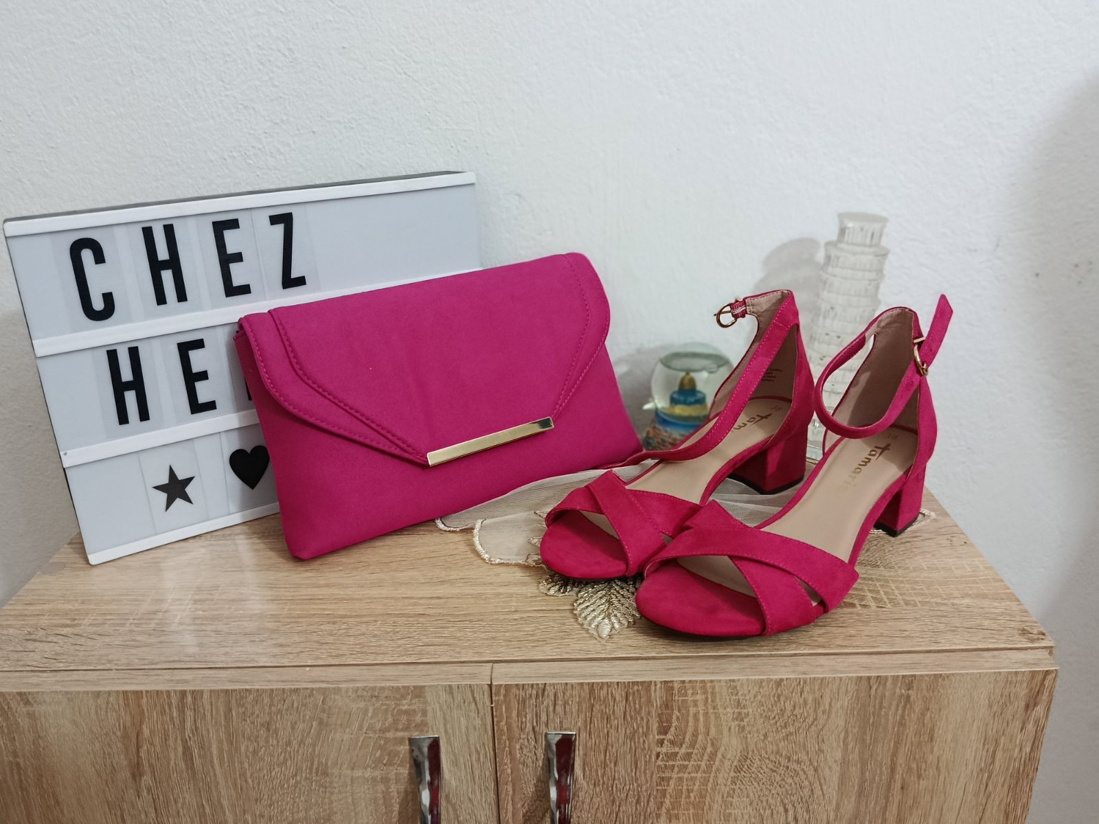 Pochette et sandales 