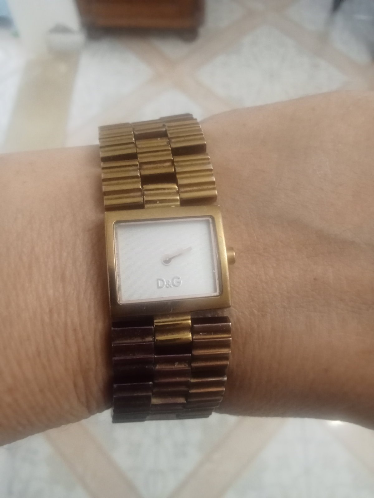 Montre femme DG