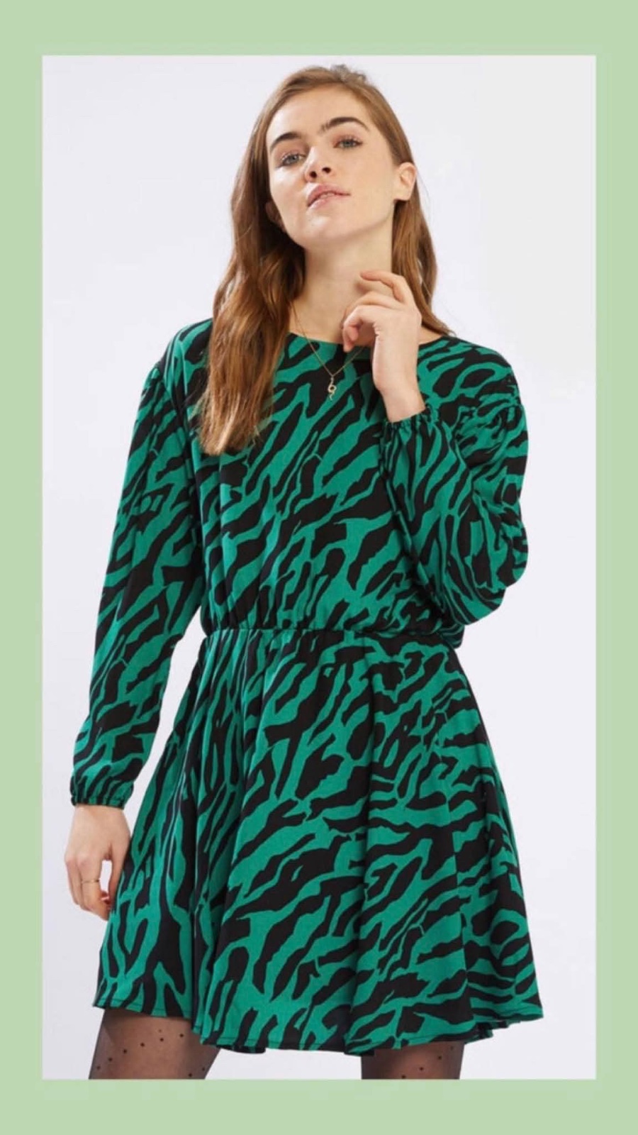Robe noir et vert