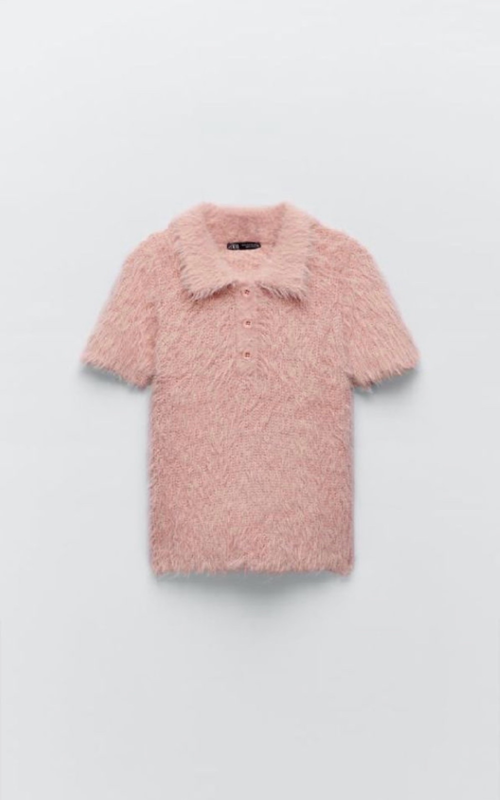 Pull fluffy rose poudré avec col