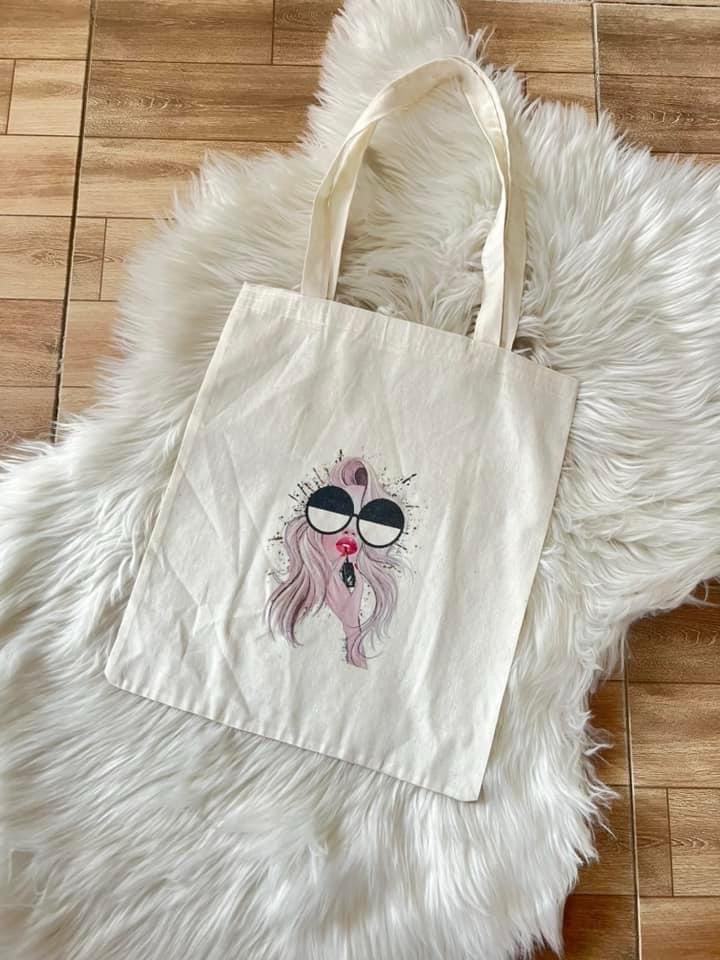 Tote bag