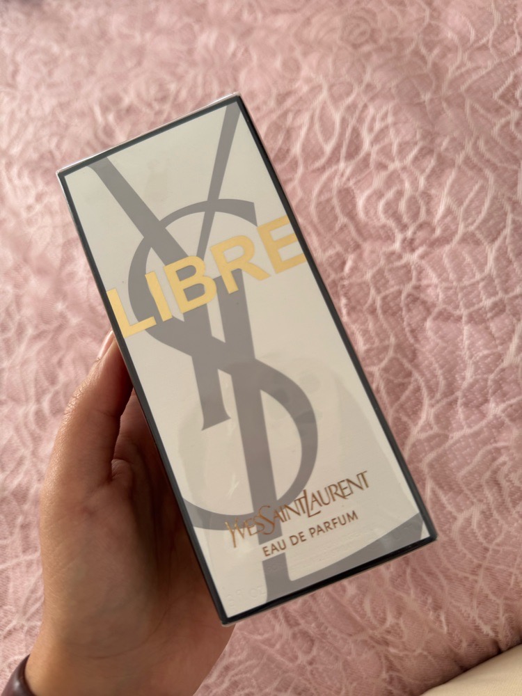 Parfums Yves Saint Laurant 
