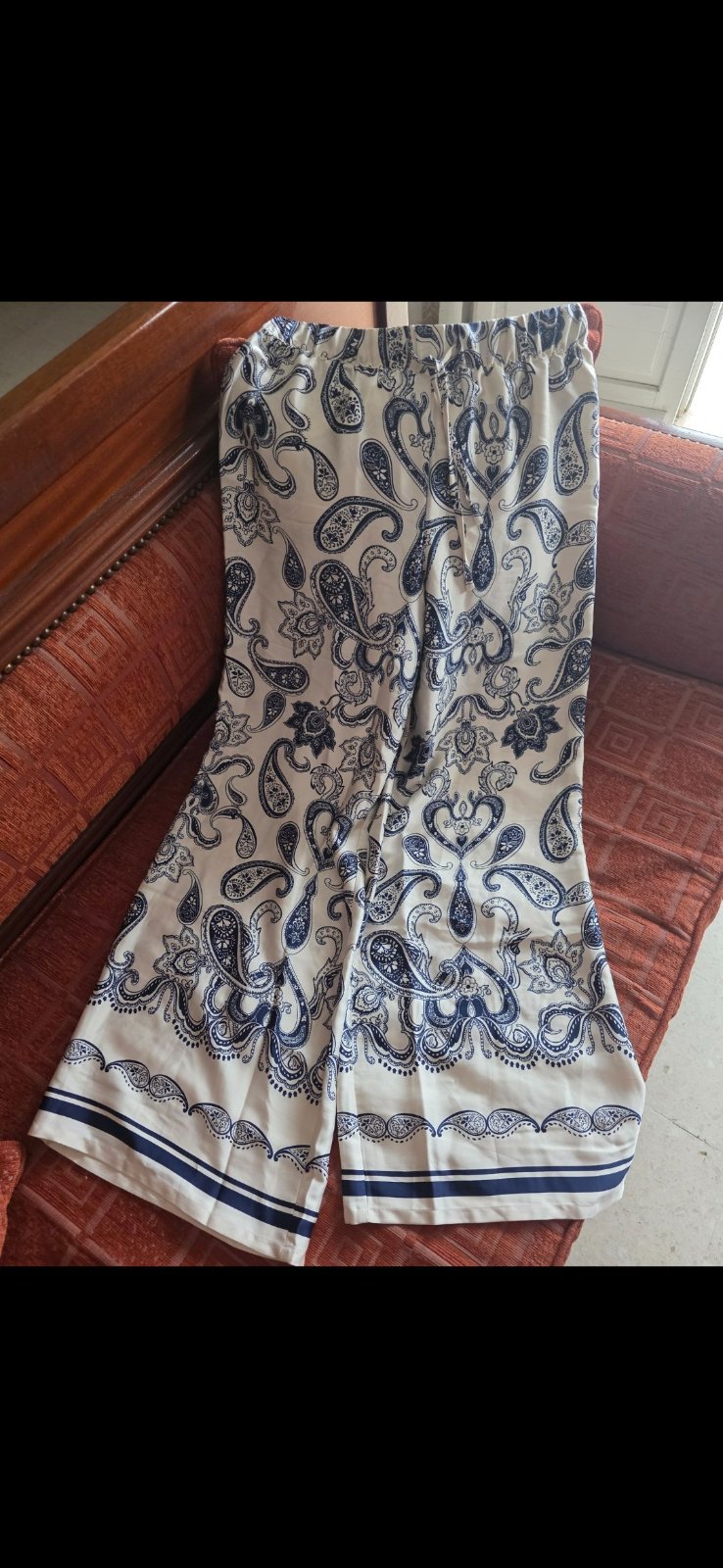 Pantalon large en promo profitez