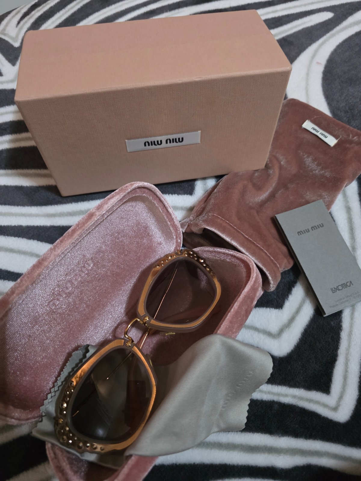 Lunettes MIU Miu