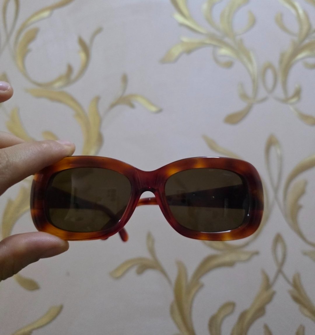Des lunettes VOGART