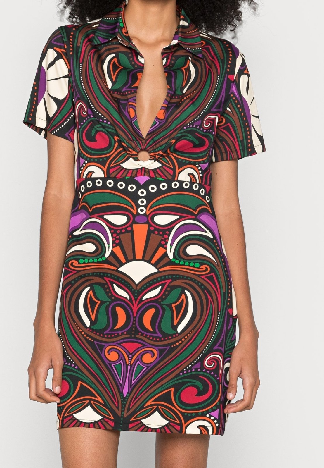 DESIGUAL 