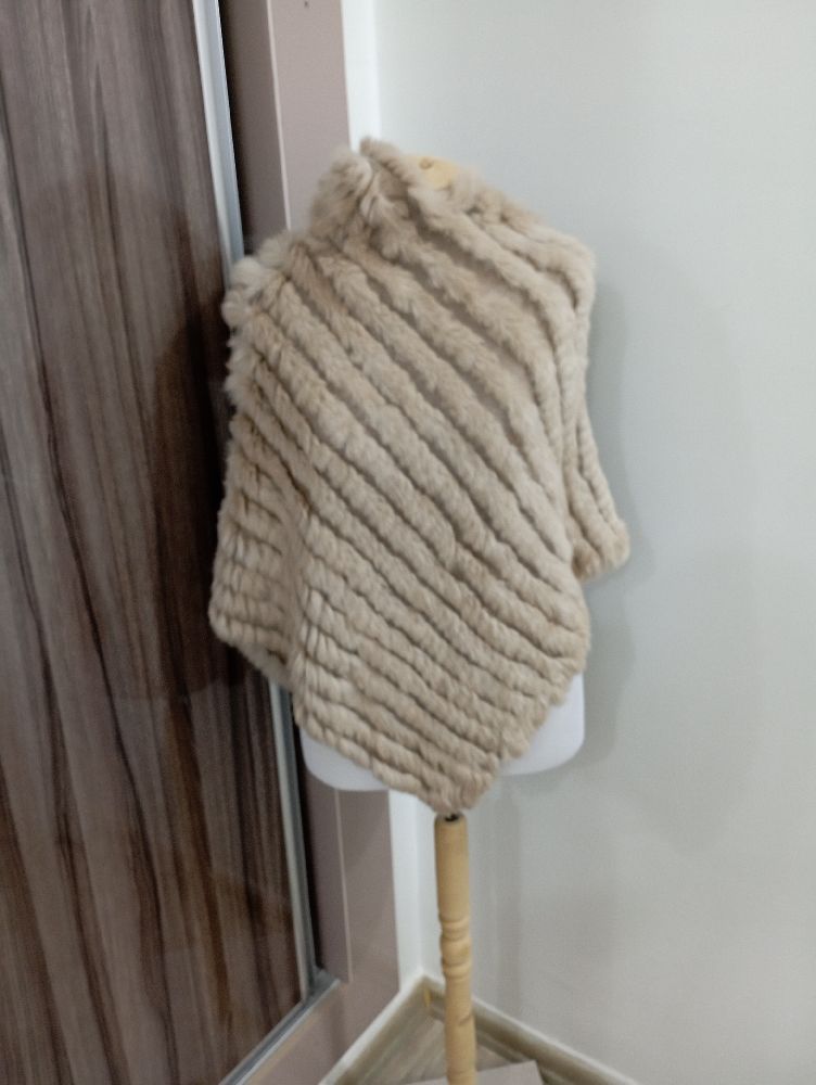 PONCHO LAPIN