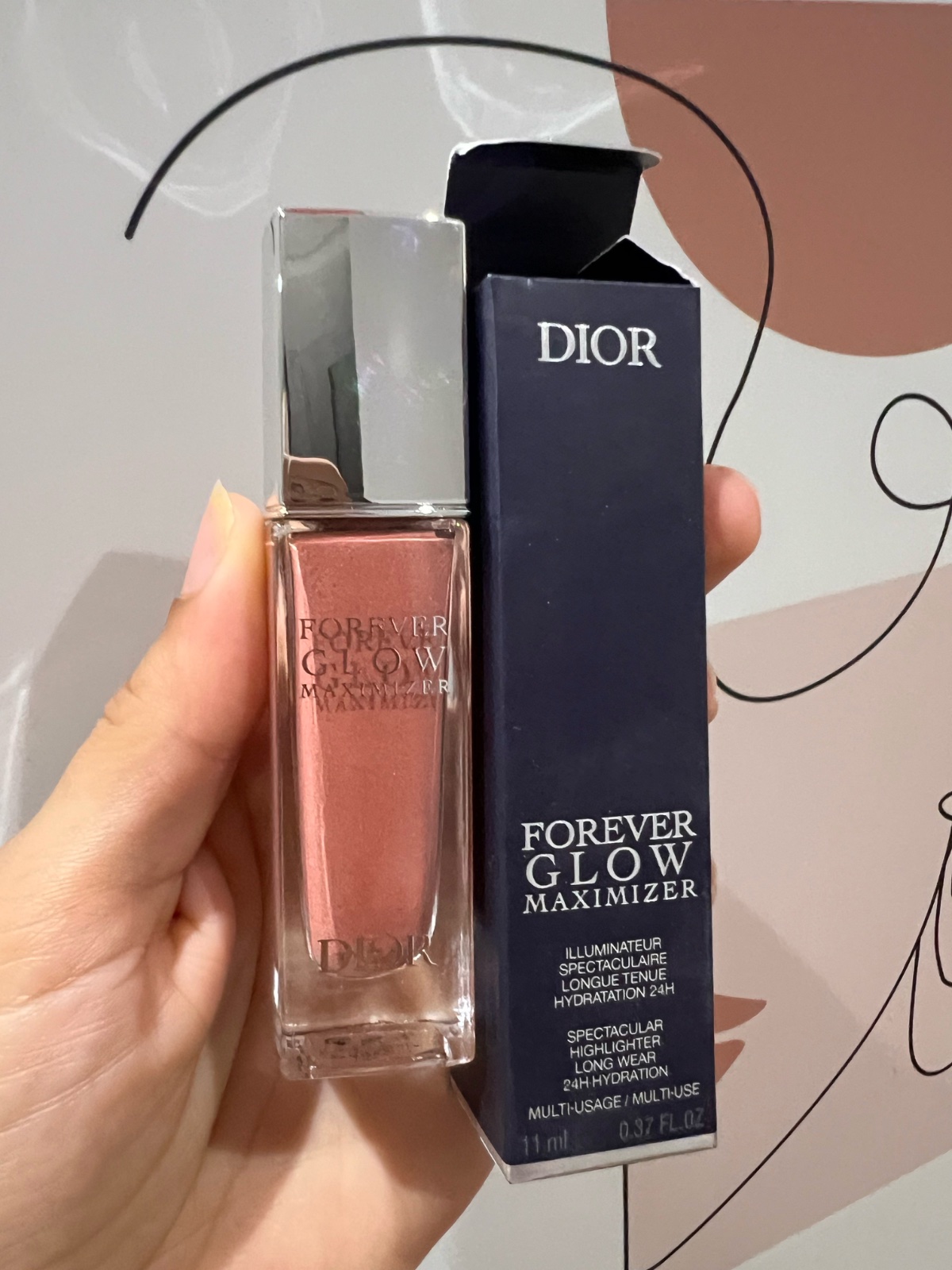 Dior Forever Glow maximizer Highlighter liquide longue tenue
