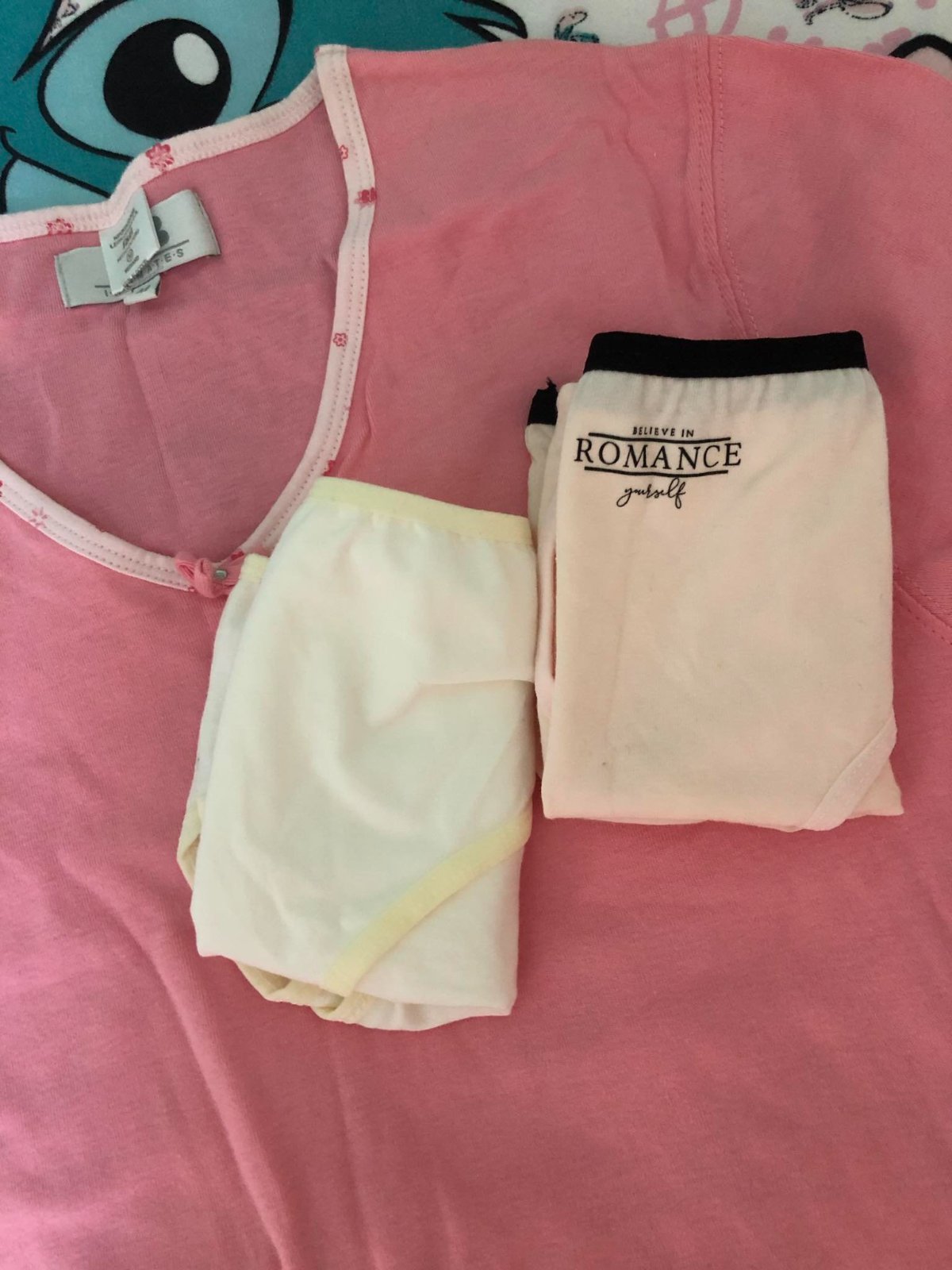 Pull pijama avec 2 sous-vêtement Neuf 