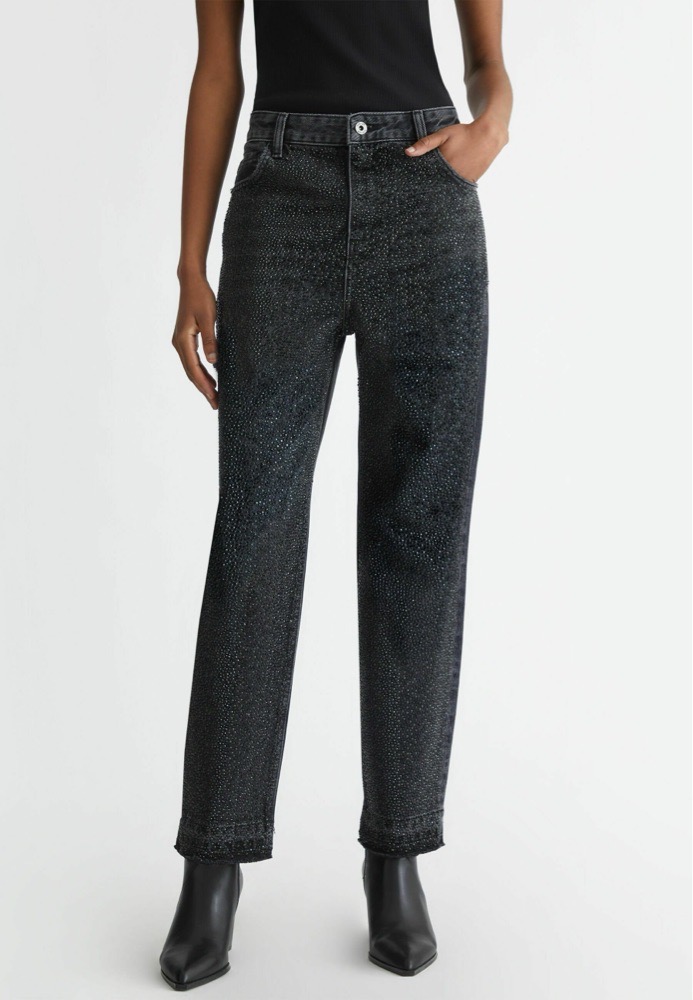Black denim jeans with a subtle glitter effect