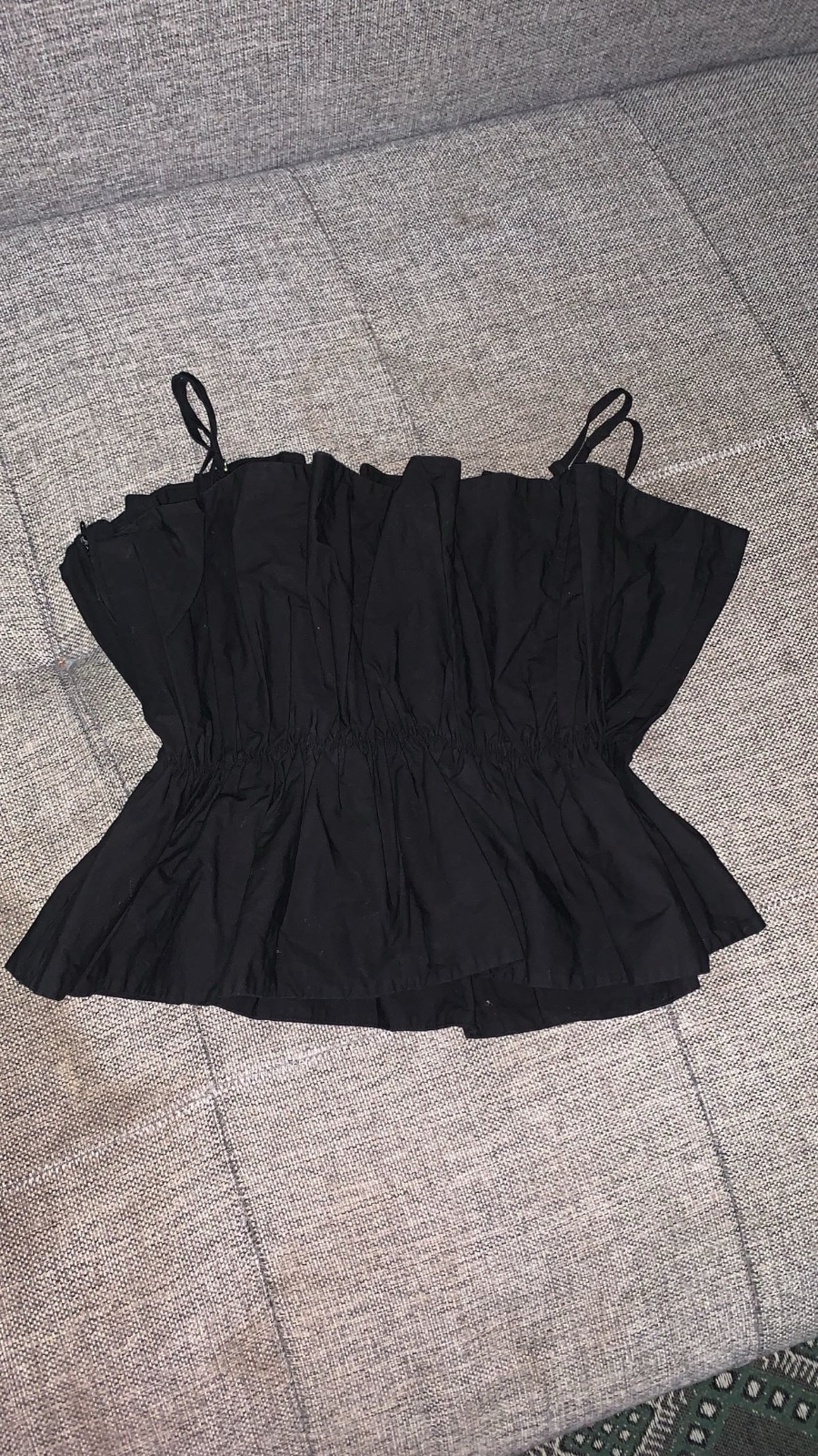 Top coquette couleur noir 