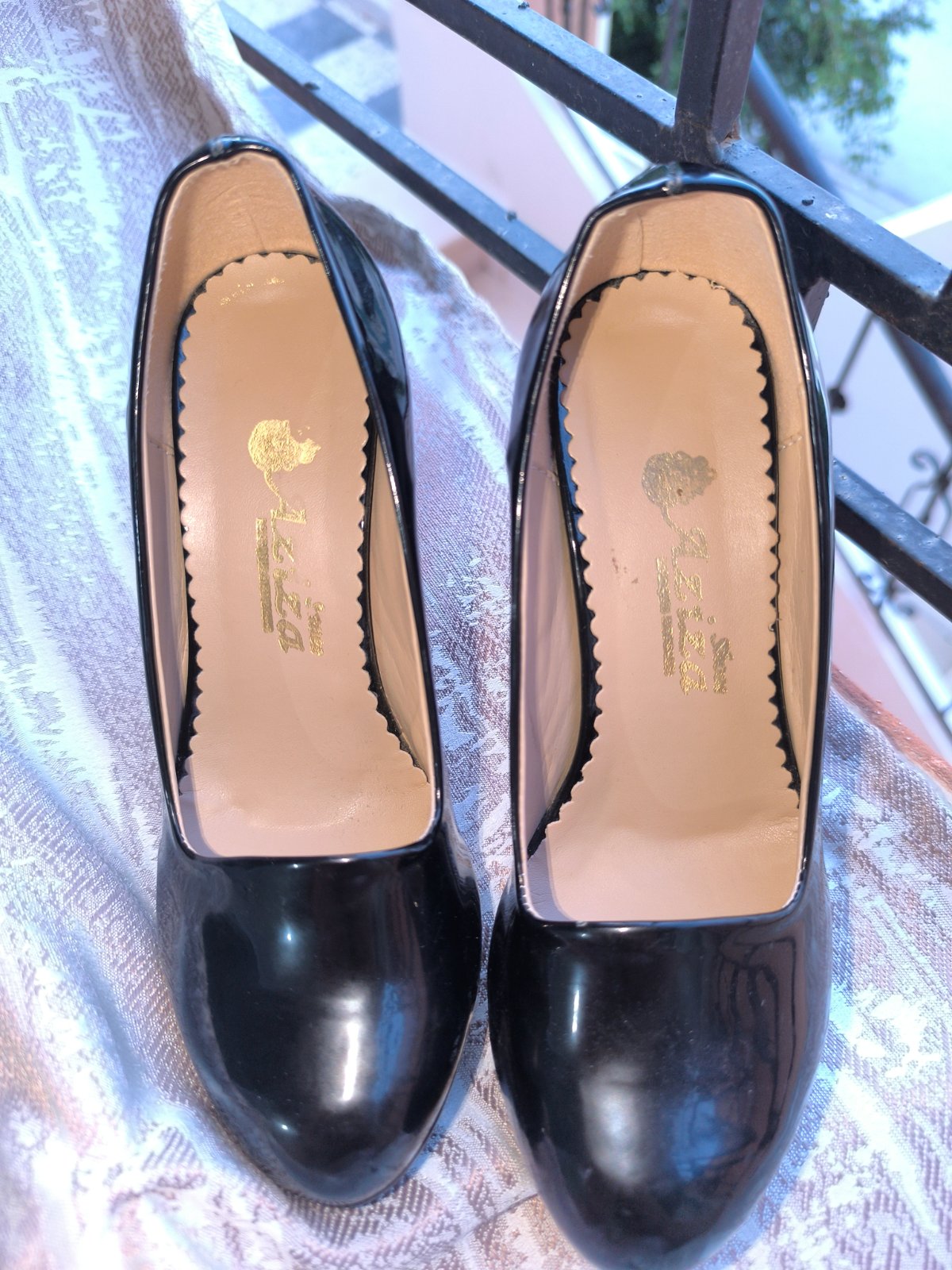 Talon noir Pointure 37