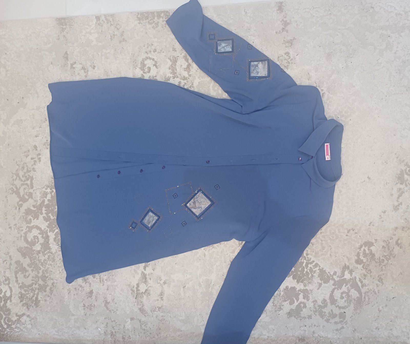 Chemise longue  bleue taille 48