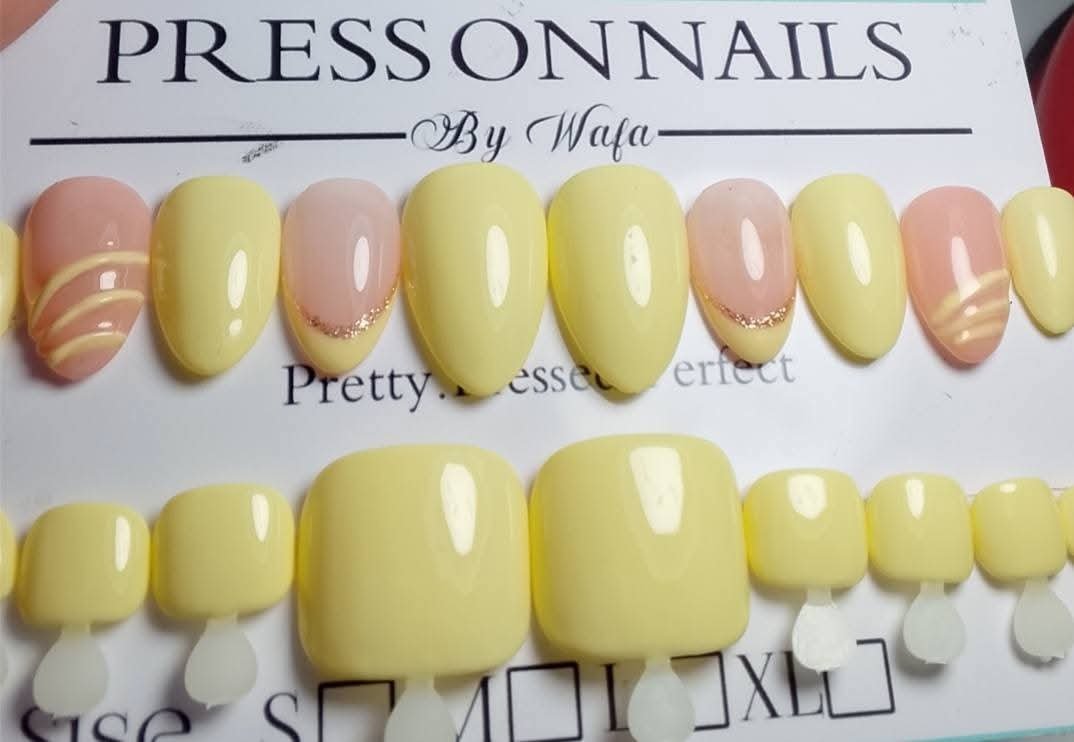 Press on nails