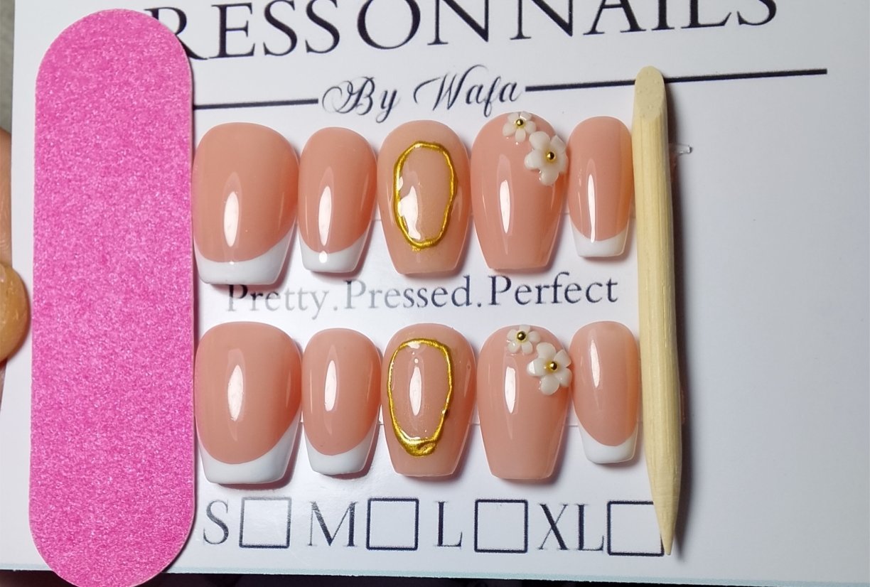Press on nails