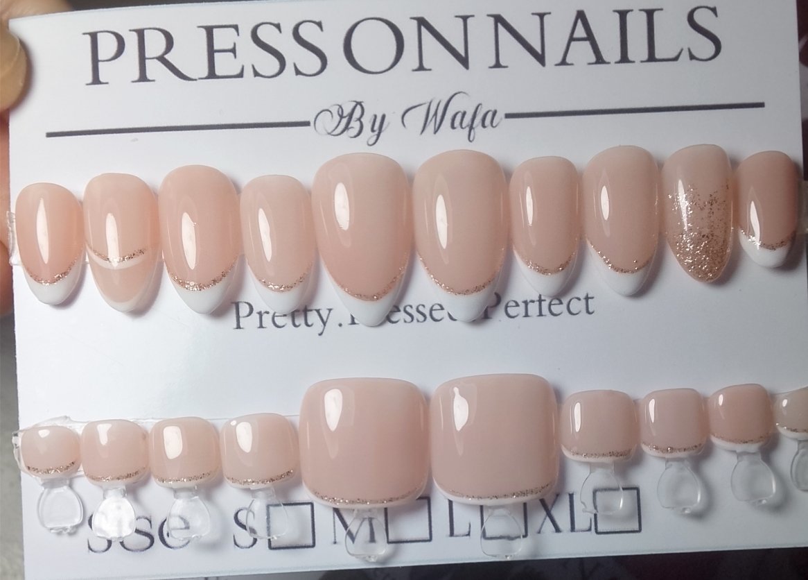 Press on nails