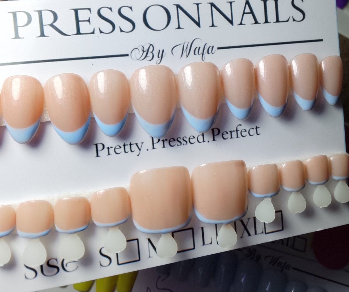 Press on nails