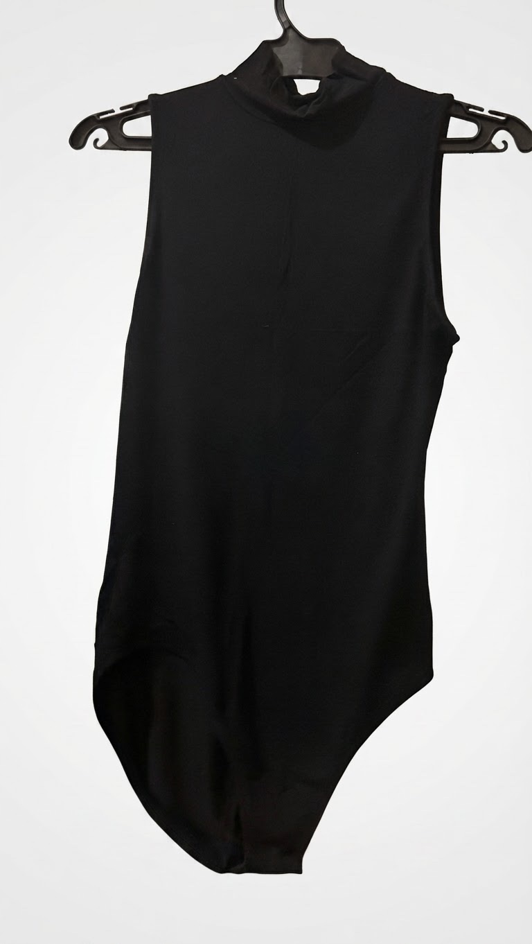 Pull noir